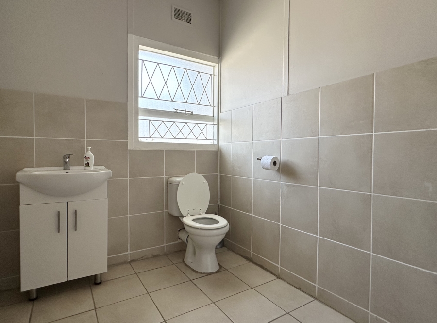 4 Bedroom Property for Sale in Southernwood Eastern Cape